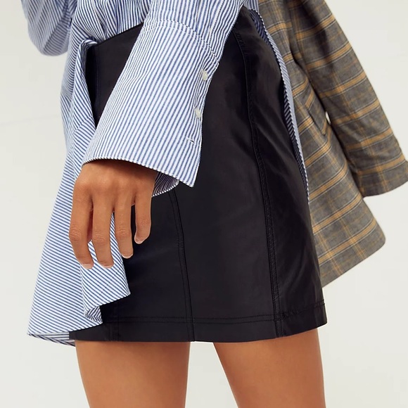 Free People - Picture 2 of 6